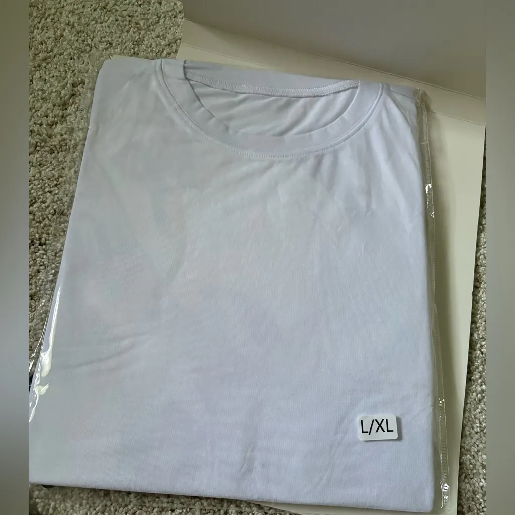 New White Cropped T - Image 6