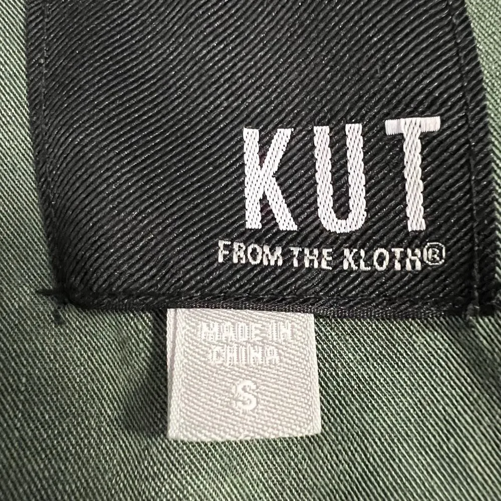 Kut from the Kloth Green Long Sleeve Super Soft 3 Button Jacket Size Small - Image 7
