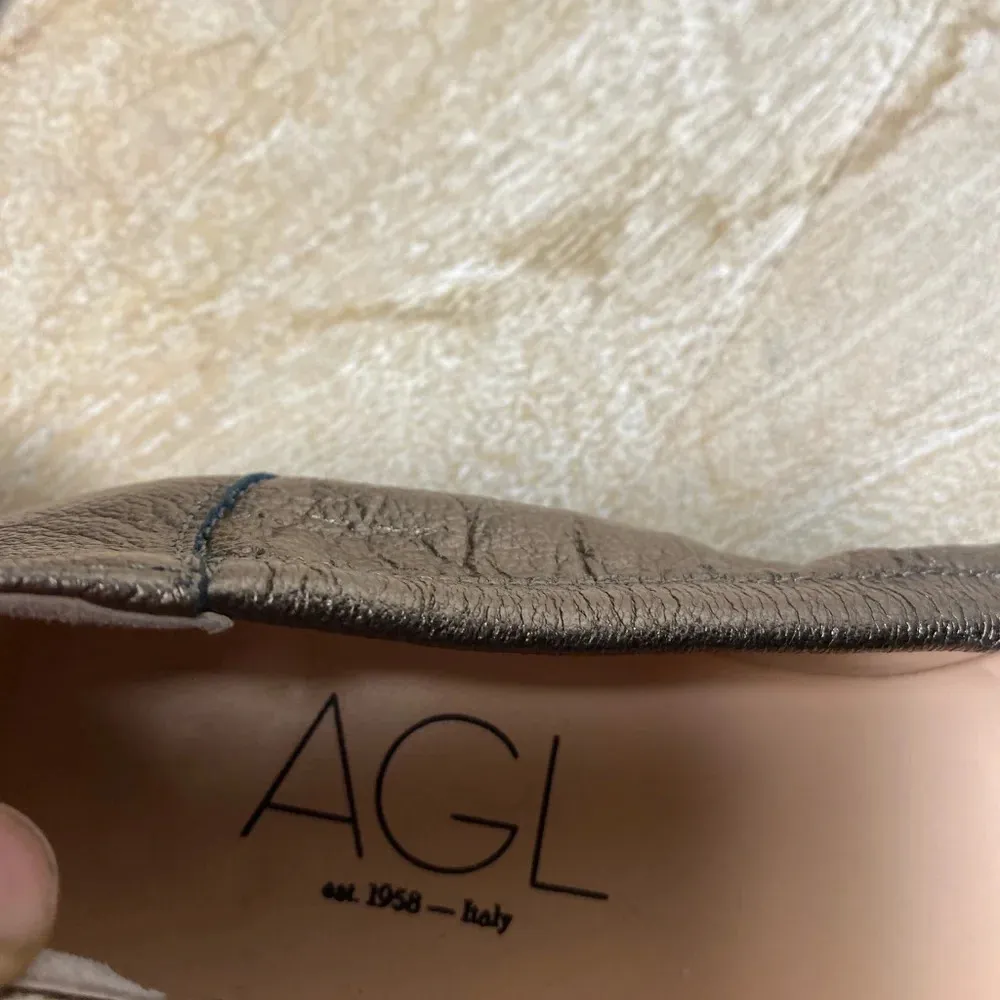 AGL patent leather gold ballet flats hand crafted Italian size 8 / 39 comfort - Image 10