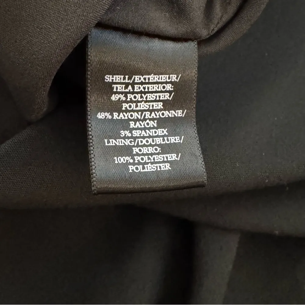 ANN TAYLOR black skirt suit, blazer size 10P, skirt size 12P - Image 16