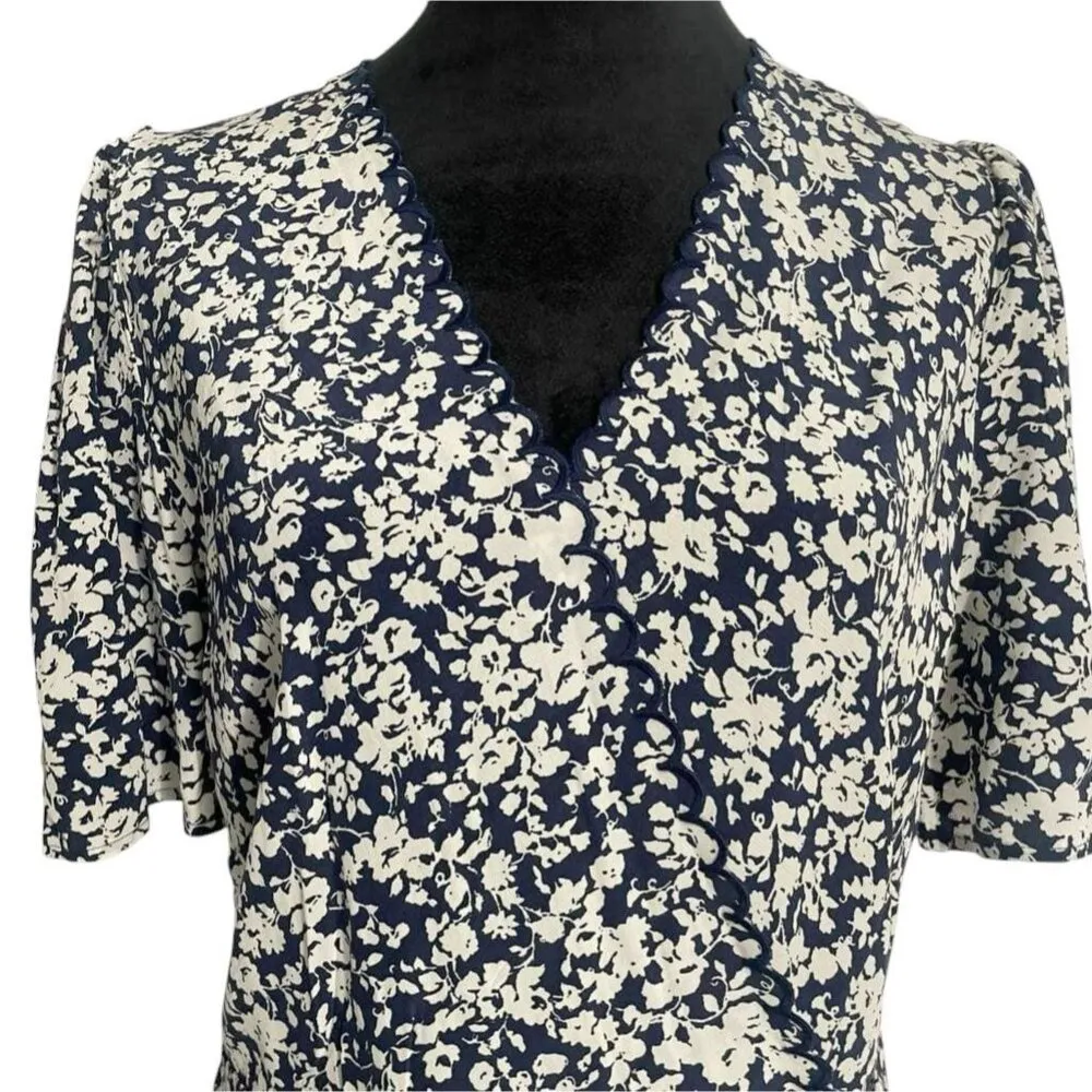 NEW & Other Stories Size 8  Printed Scallop Wrap Mini Dress $99 - Image 4