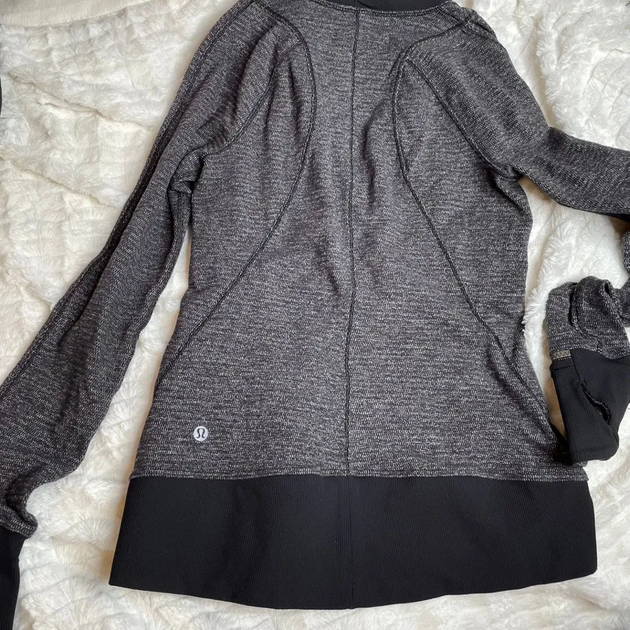 LULULEMON Runderful 1/2 Zip Grey Black 4 Small Running‎ Jacket - Image 4