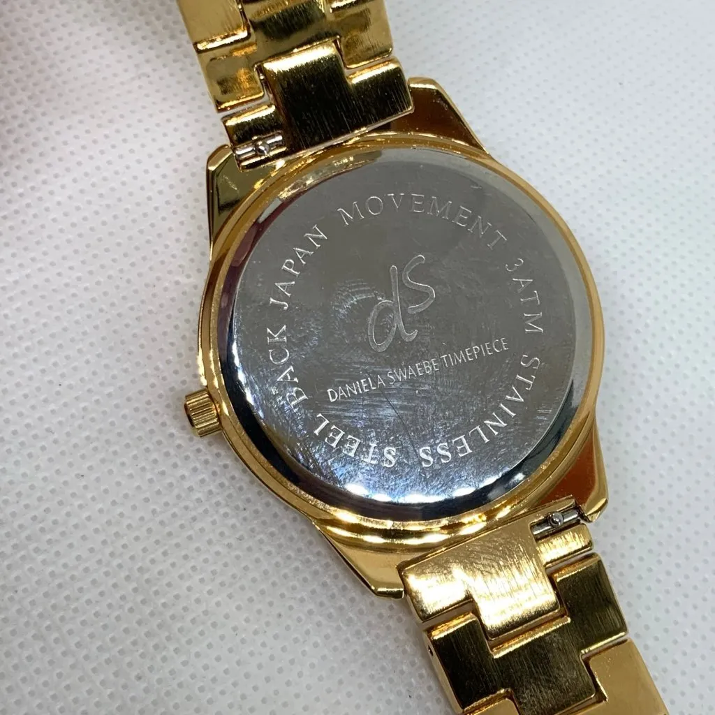 DS Women's watch 38mm gold tone rhinestones Roman indices quartz running - Image 6