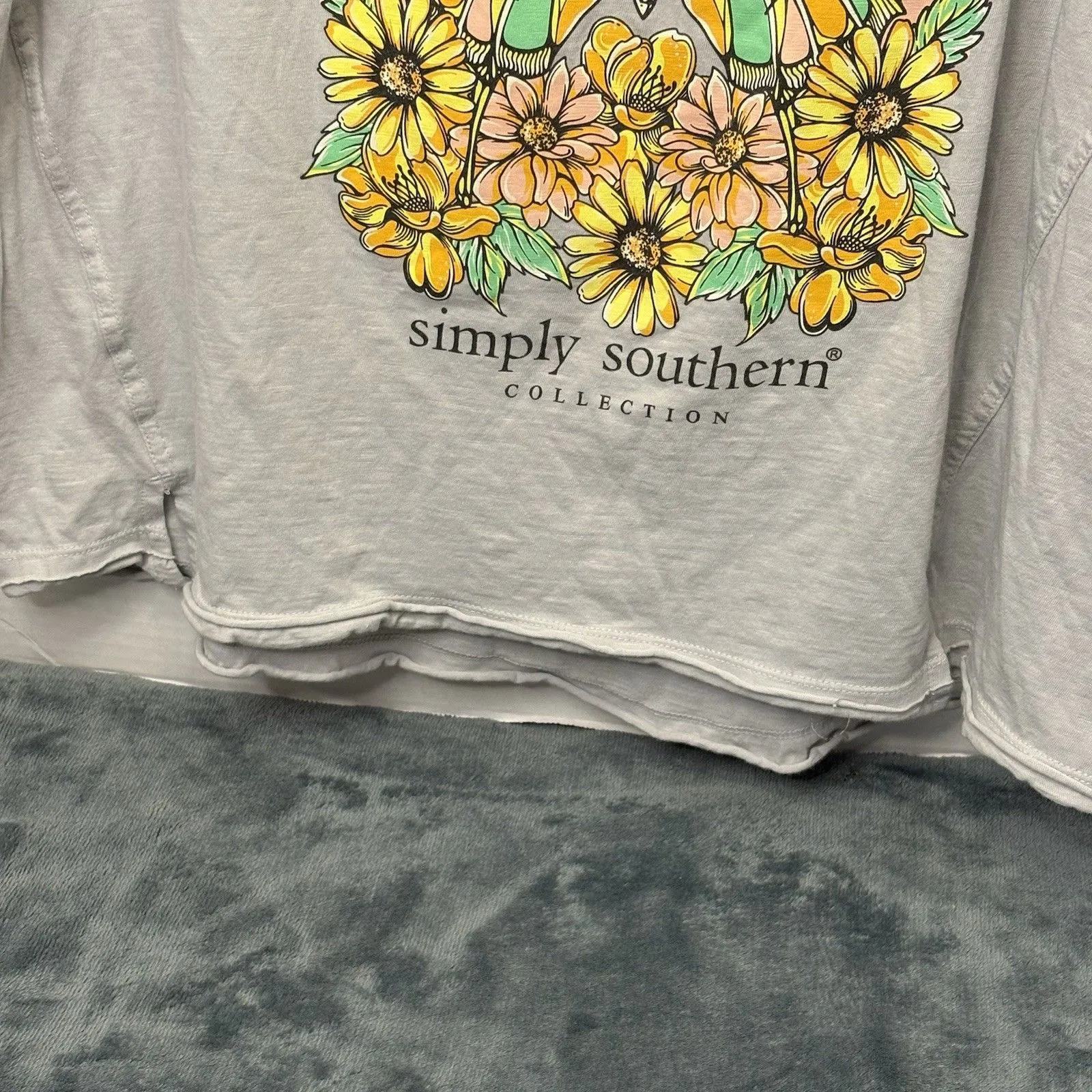 Simply Southern T-Shirt Women Kind Butterfly Flowers Medium Large Gray Oversized - Image 4