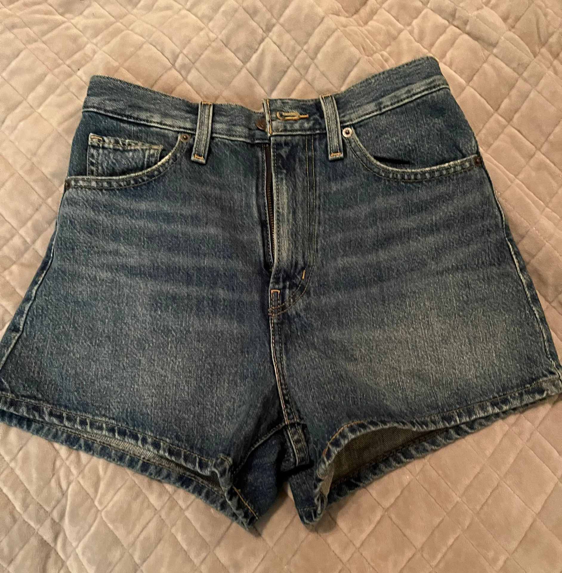 High-Waisted Mom Shorts - Image 3