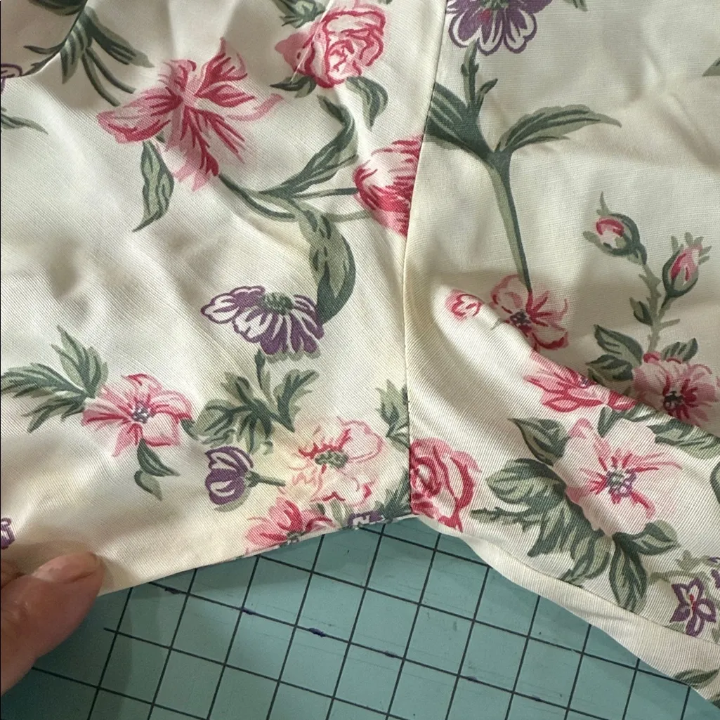 Vintage 80’s Romantic floral dress Size 8 - Image 12