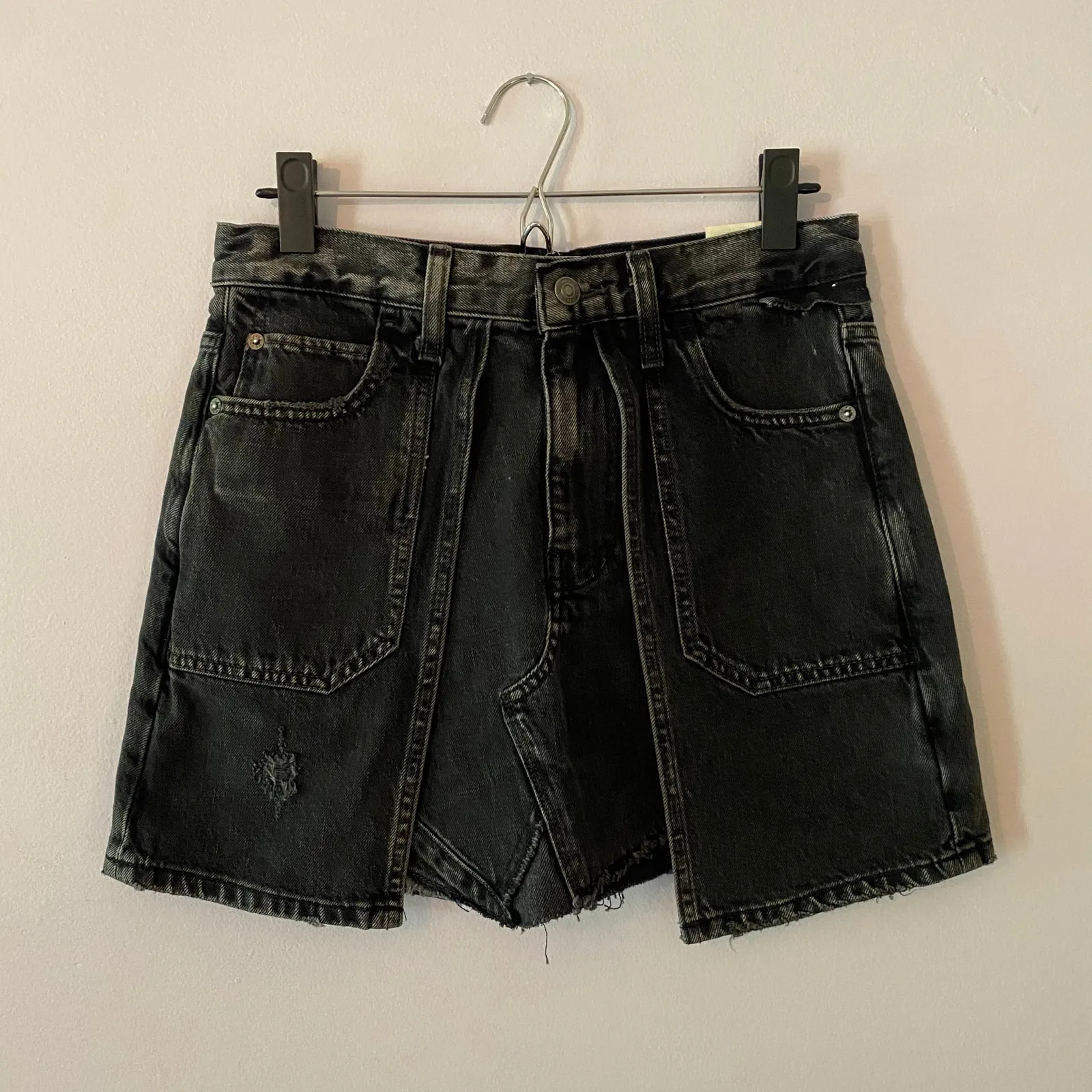 NWT We The Free Gray Wash Bare With Me Denim Mini Skirt Moxie Women's size 25 - Image 2