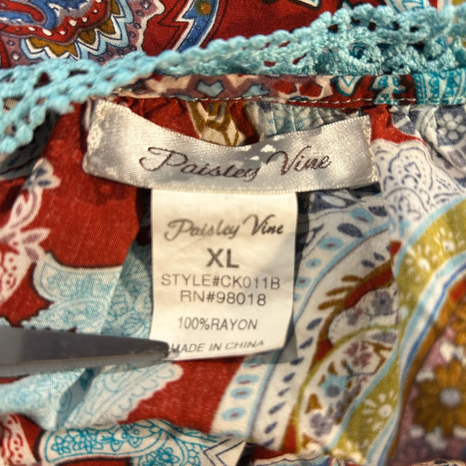 Paisley Vine Top Teal Bell Sleeve Open Shoulder Crochet Art to Wear Boho SZ XL Red - Image 8