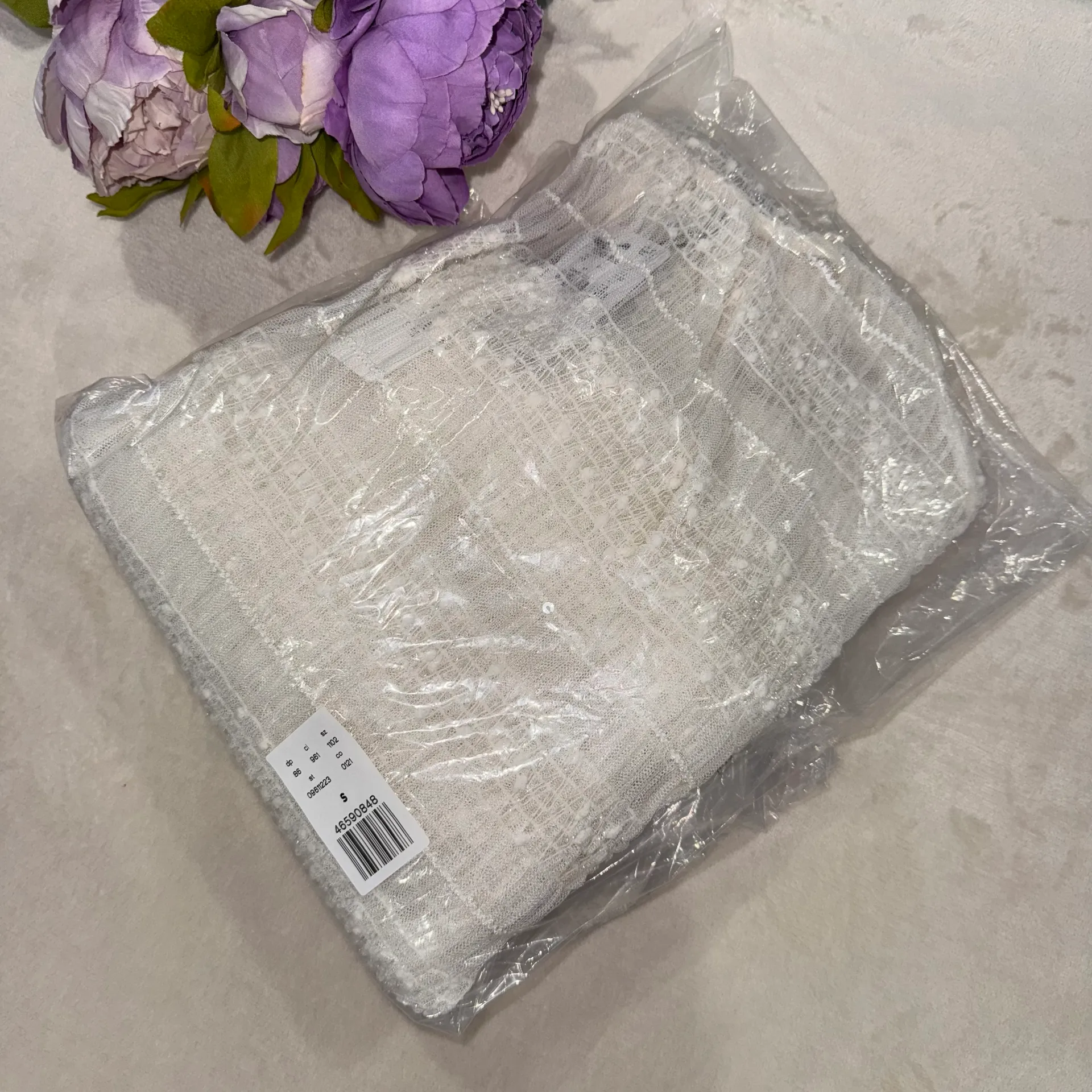 NWT  White Skimming Mesh Pleated Mock Neck Balloon Sleeve Top - Image 19