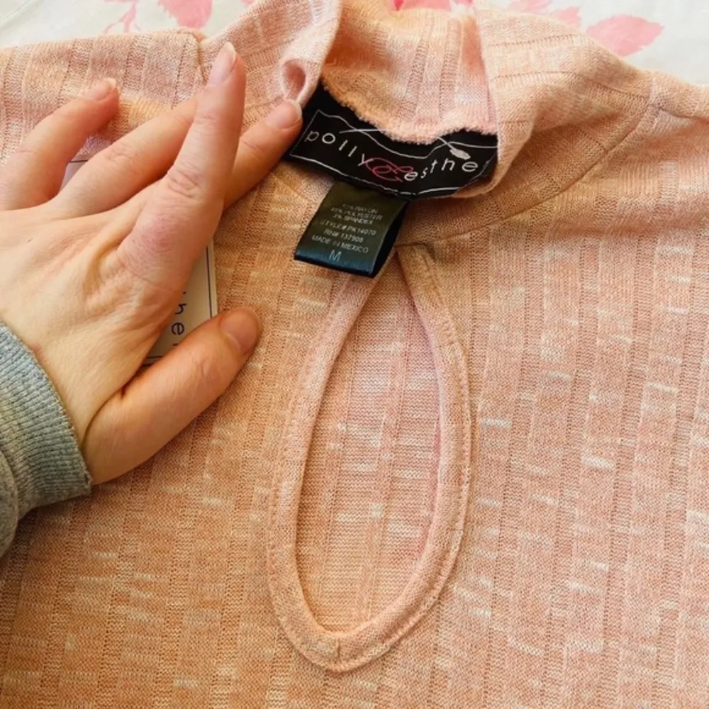 Polly & Esther High Neck Short Half Sleeve Sweater Shirt Keyhole Cut Out - Image 2