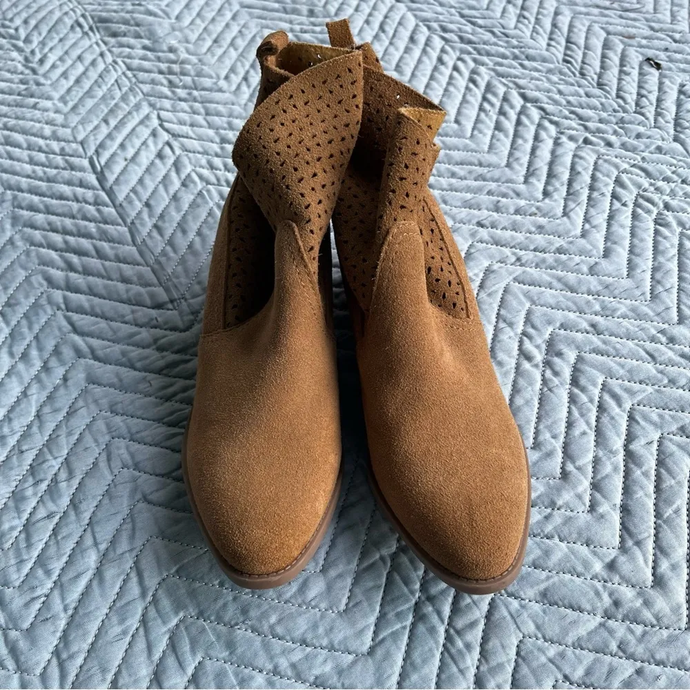 american eagle outfitters brown ankle booties size 8.5 - Image 2