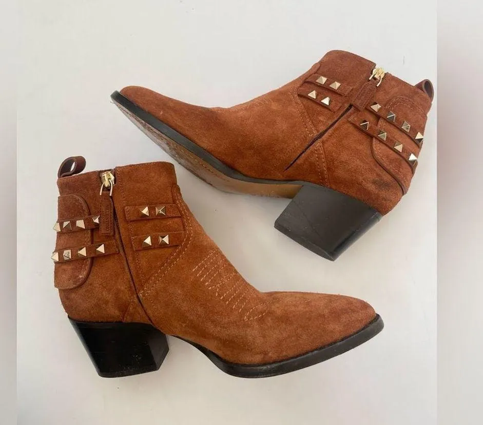 Valentino Garavani Tan Suede Rockstud Double Buckle 50mm Cowboy Ankle Boots EU38 - Image 12