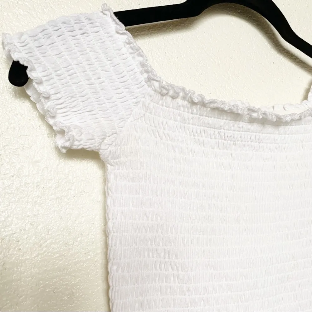Hollister Shirred Off the Shoulder White Top Size XS - Image 4