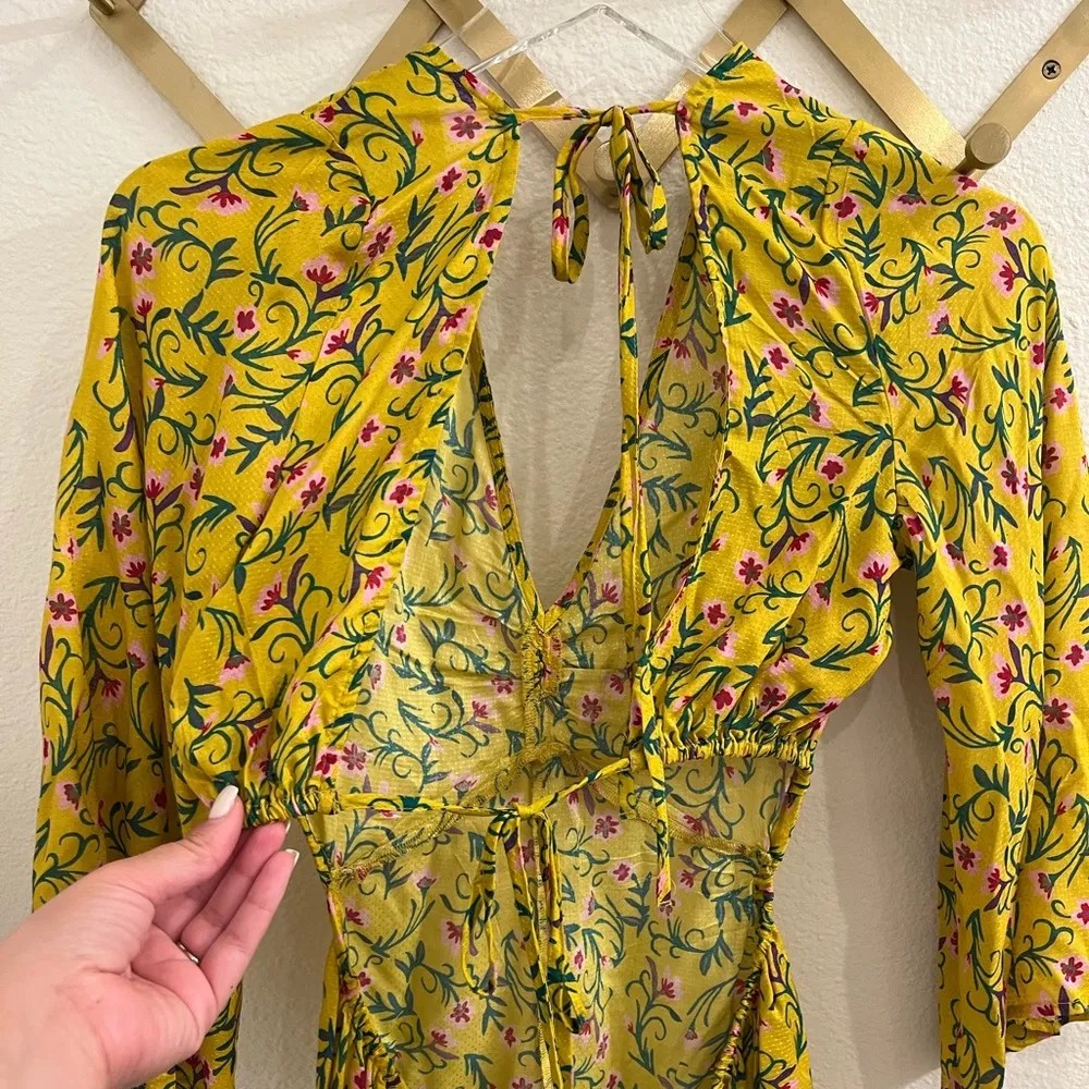 Anthropologie The Magnolia Yellow Floral Tie Back
Cut-Out Romper XS NWOT - Image 10