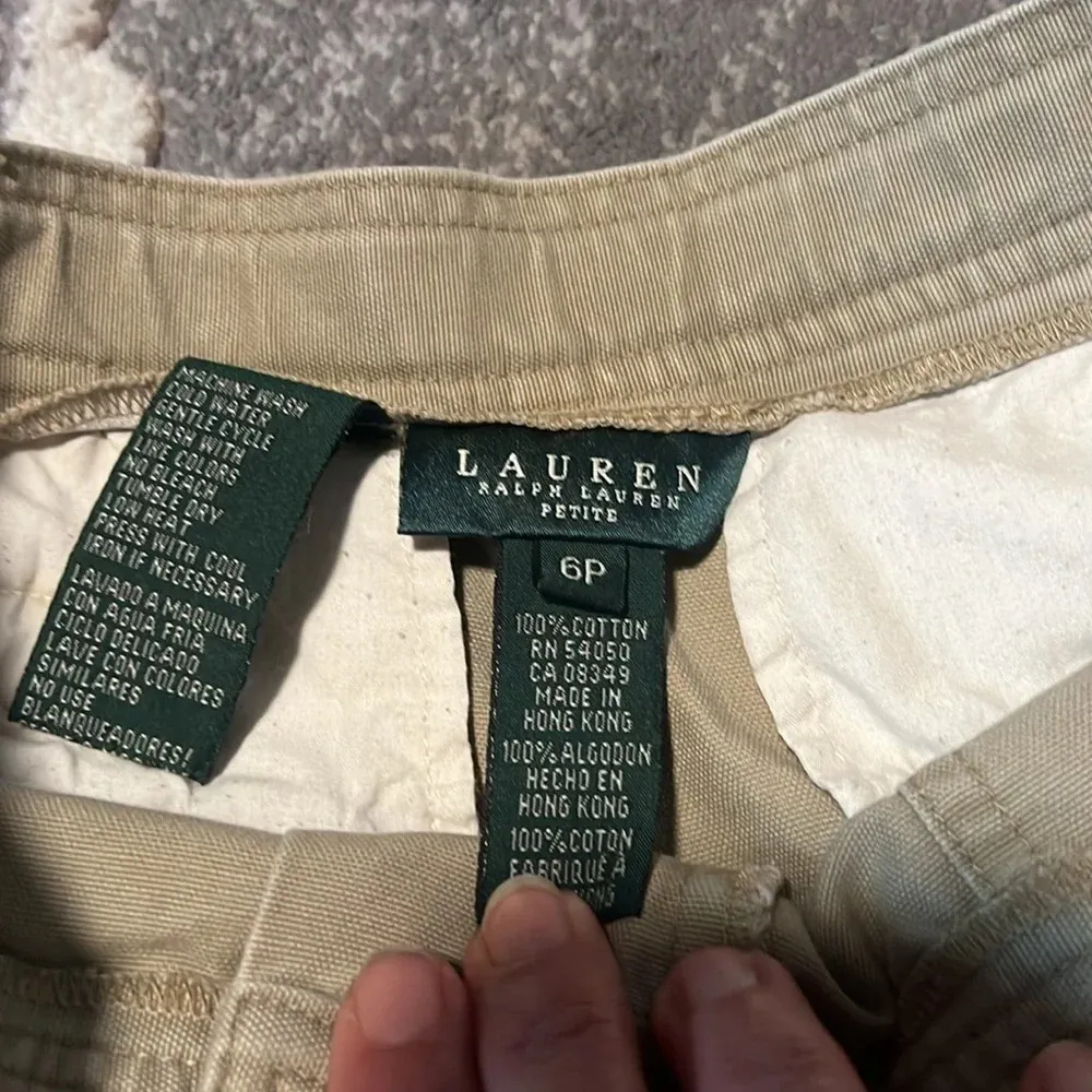 Lauren ralph Lauren khaki shorts. Excellent condition. Size 6 petite. - Image 3
