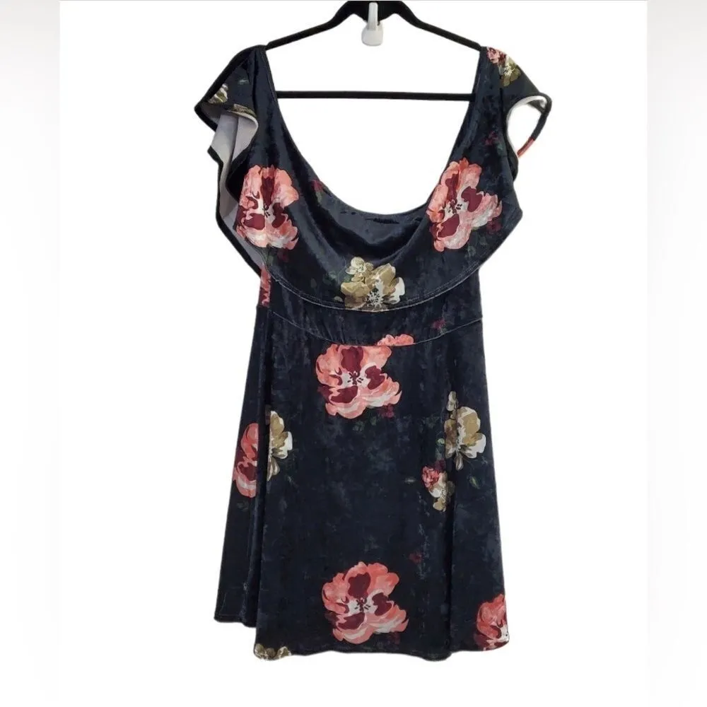 NWT Black Velvet Floral off the shoulder mini skater dress - Image 2