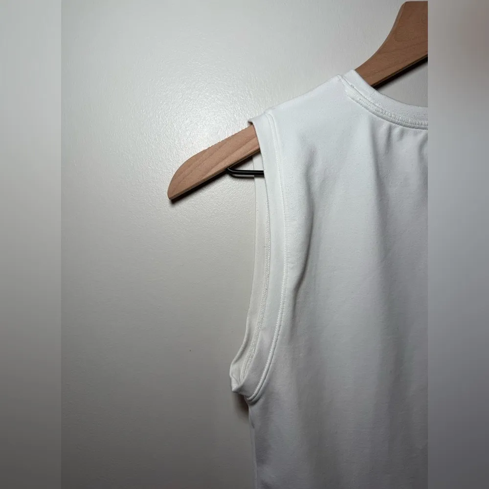 cotton seamless crewneck tank top bodysuit white small - Image 7