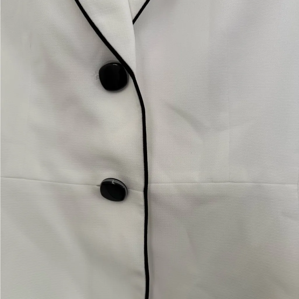 Like new Le Suit Women's White Blazer MAKE OFFER - Image 7