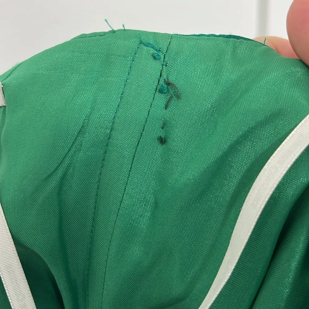 Phoebe Couture Size 14 Green Silk Y2K Ruffle Strapless Formal Dress w/Pockets - Image 10