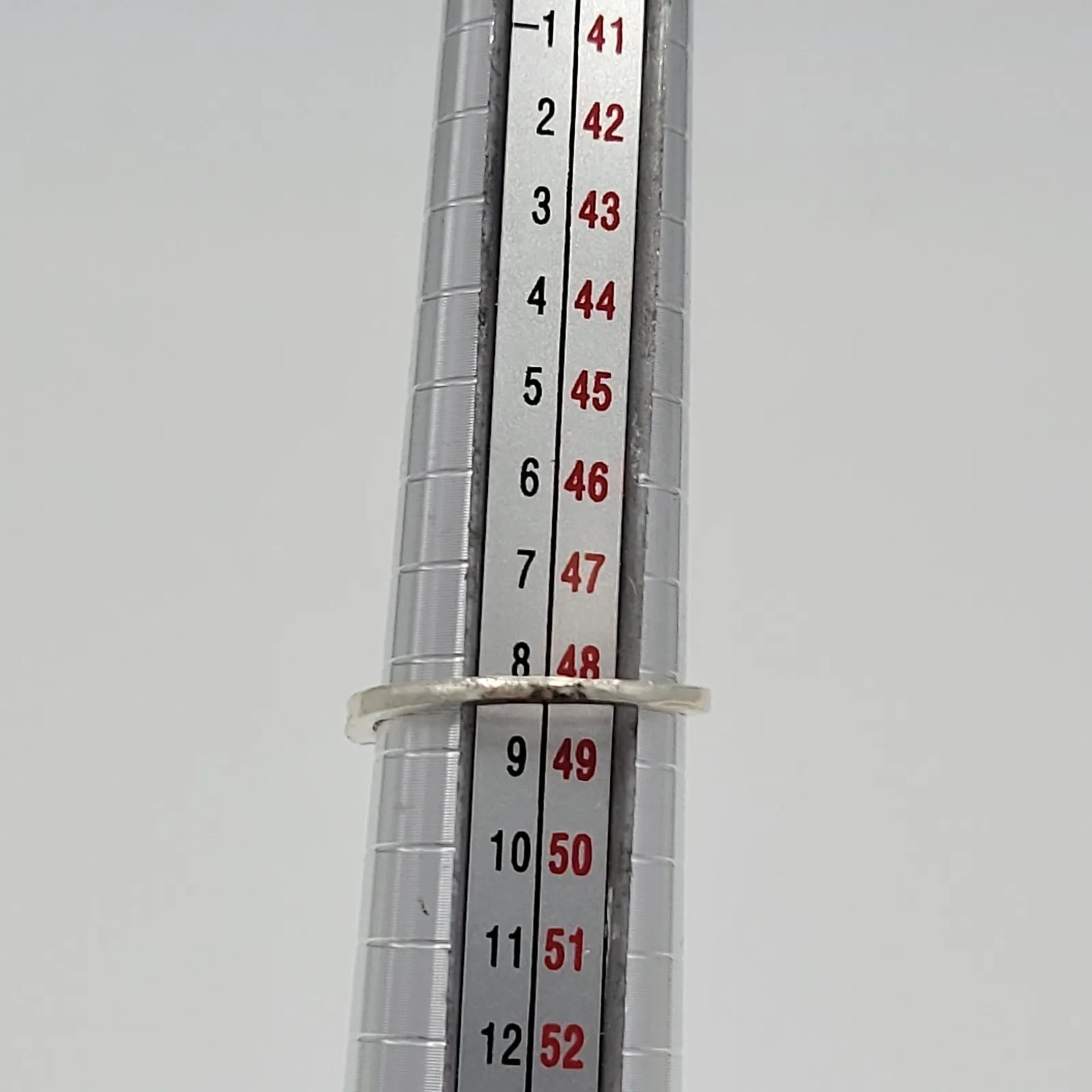 Silver Tone Gray Diamond Gemstone Rhinestone Twisted Knot Ring Fashion Jewelry - Image 9