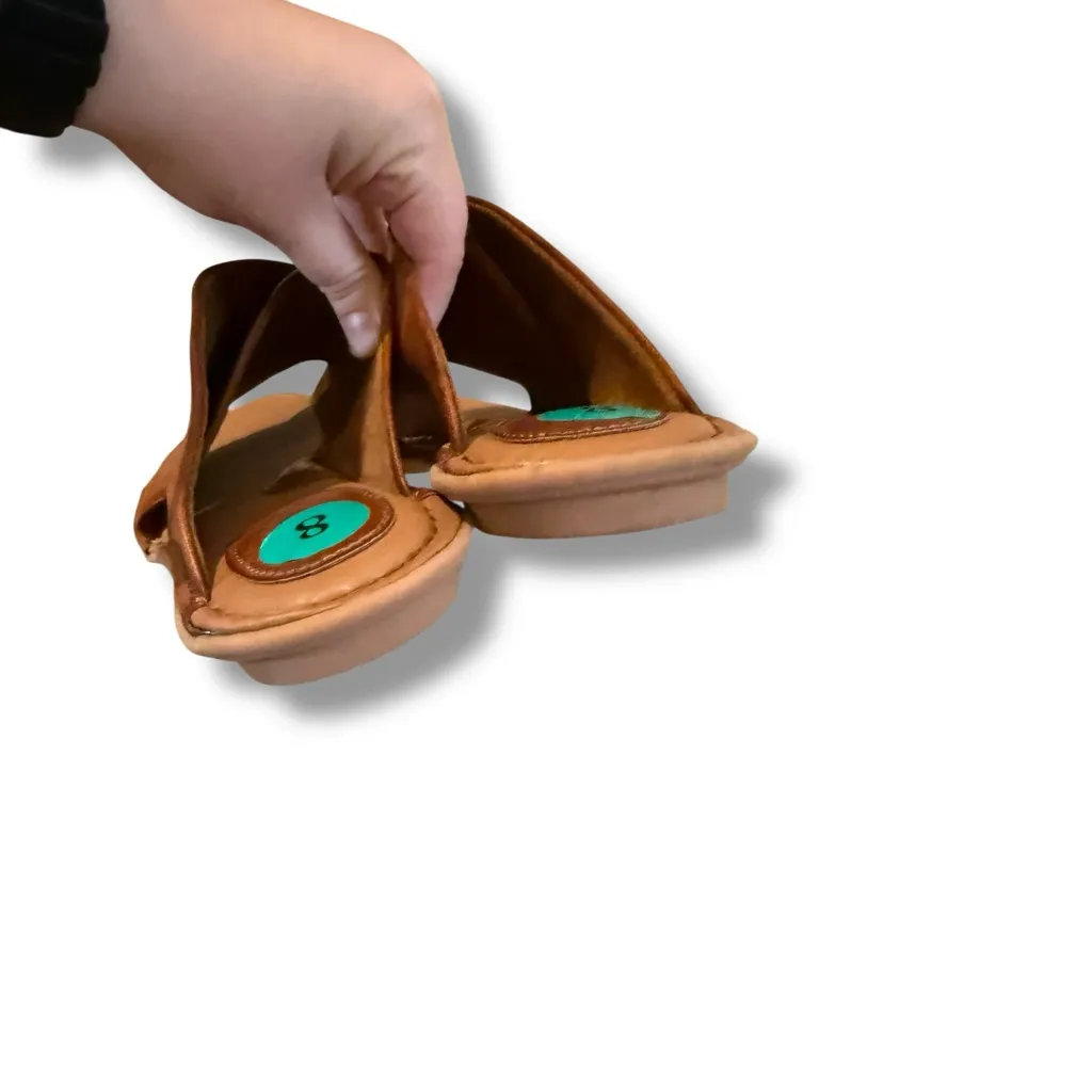 b.o.c. Crossover Faux Leather Sandals Women’s Size 8‎ Brown Slip On Casual - Image 6