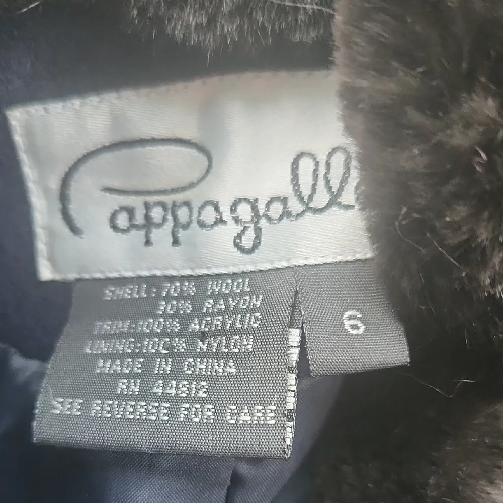Vintage Pappagallo Wool Coat With Faux Fur Trim Navy Black 6 Blue - Image 2