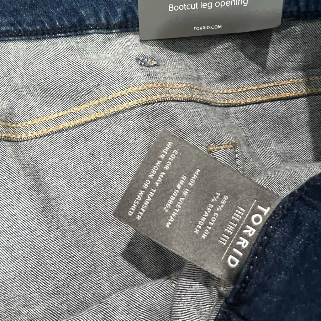 Torrid Slim‎ Boot Vintage Stretch Mid Rise Jeans In Rockstar Size 30R - Image 12