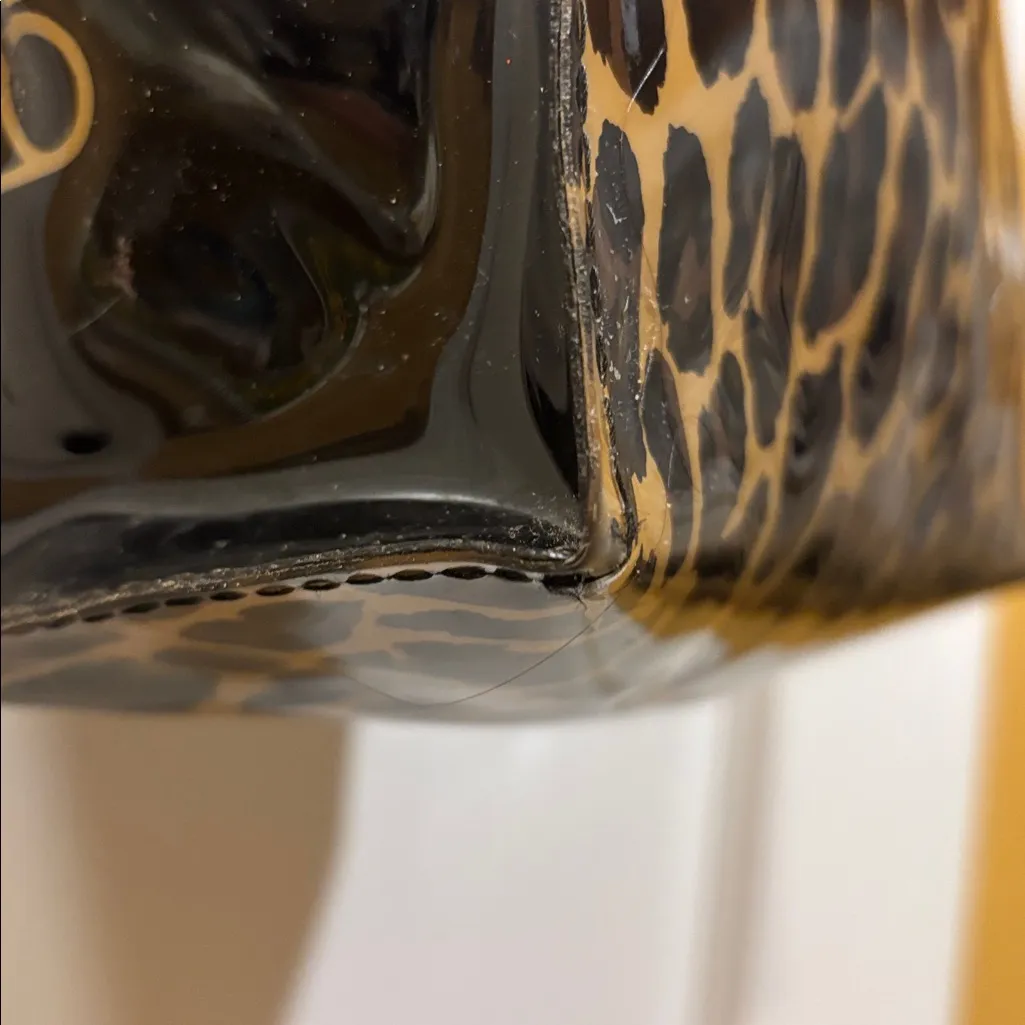 BLOOMINGDALE’S CHEETAH PRINT PATENT LEATHER MINI TOTE BAG PRELOVED Tan - Image 8