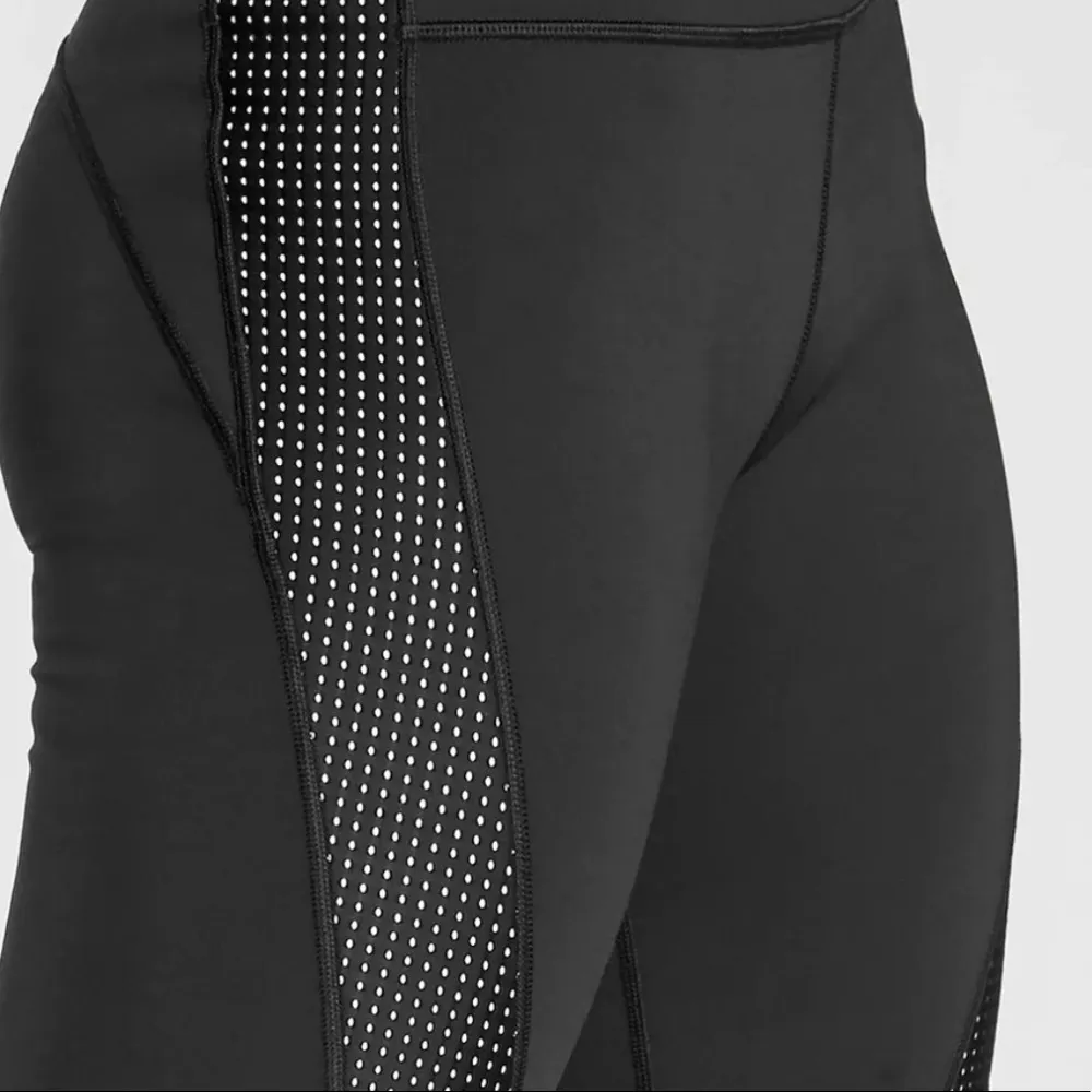 Athleta Hiit It 9” Bike Shorts - Image 10