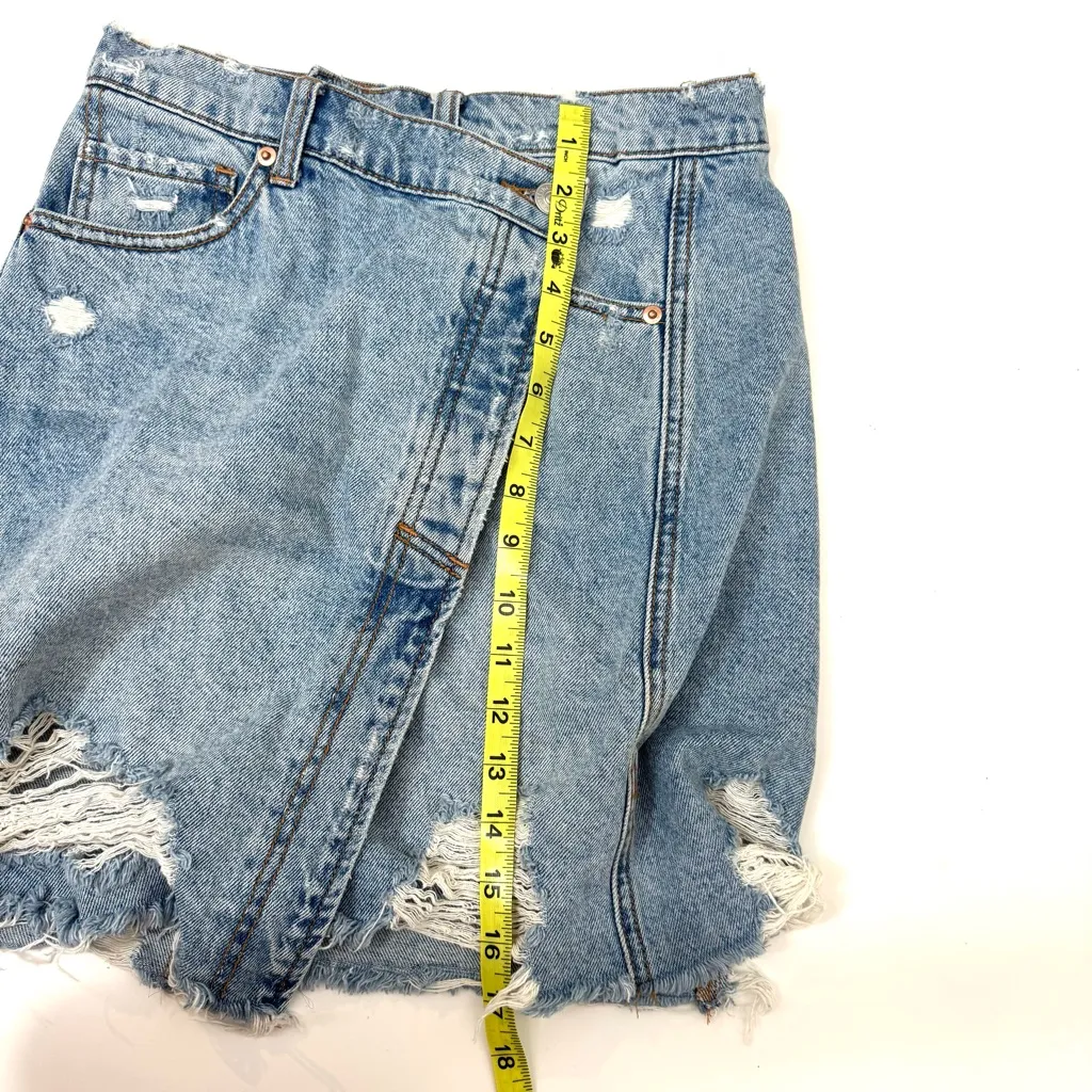 Free People We the Free Parker Wrap Skirt in Light Denim Size  26 - Image 13