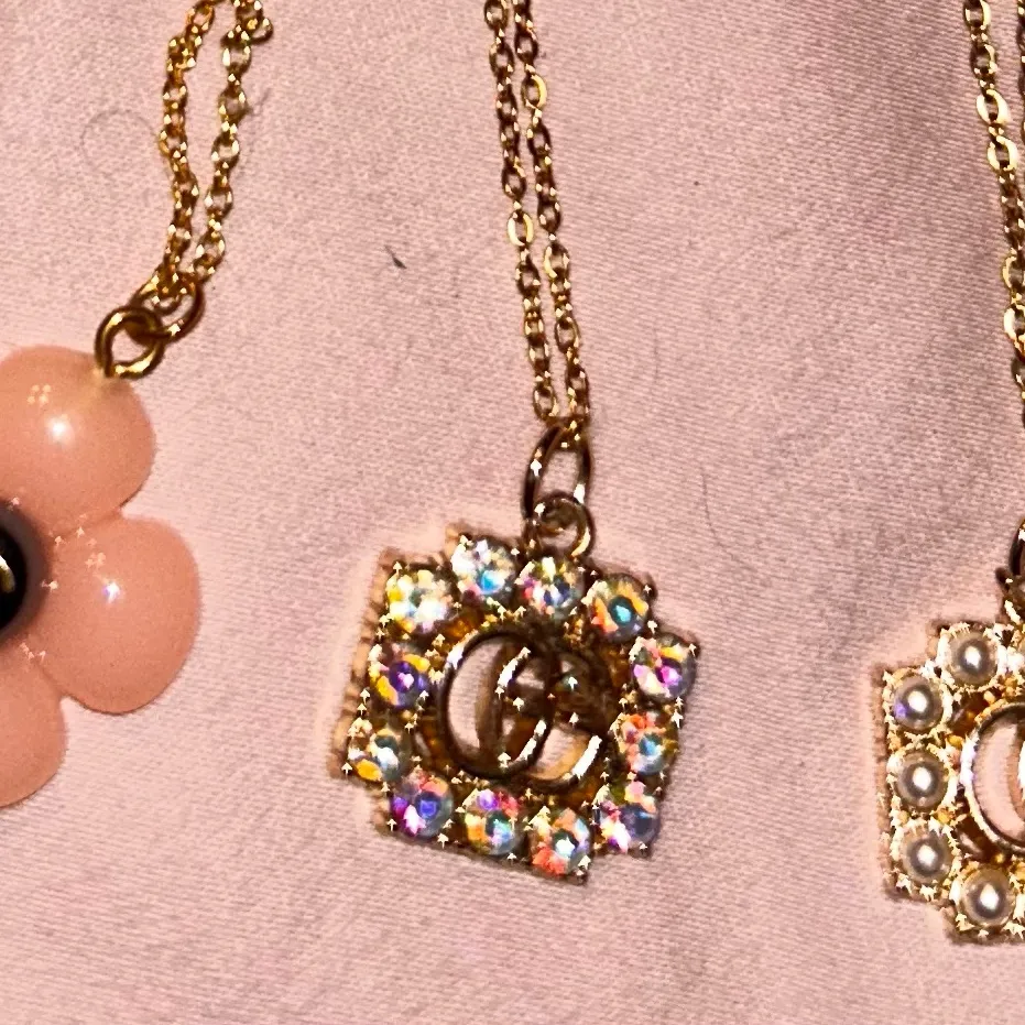 Authentic Gucci Chain Pull on Unbranded Necklace Gold Tone - Image 3