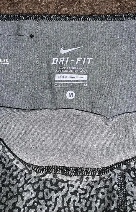 Nike Leggings - Image 2