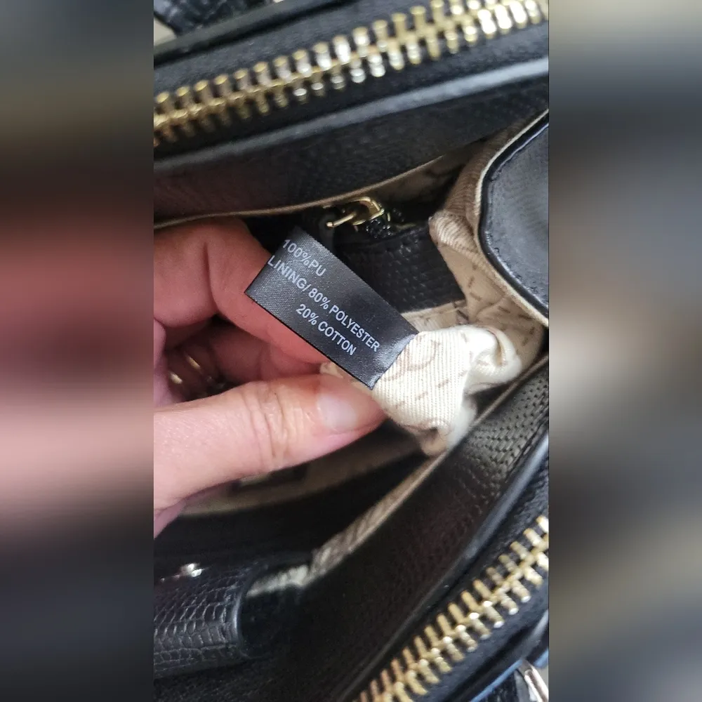 Guess Black Shoulder Bag - Image 4