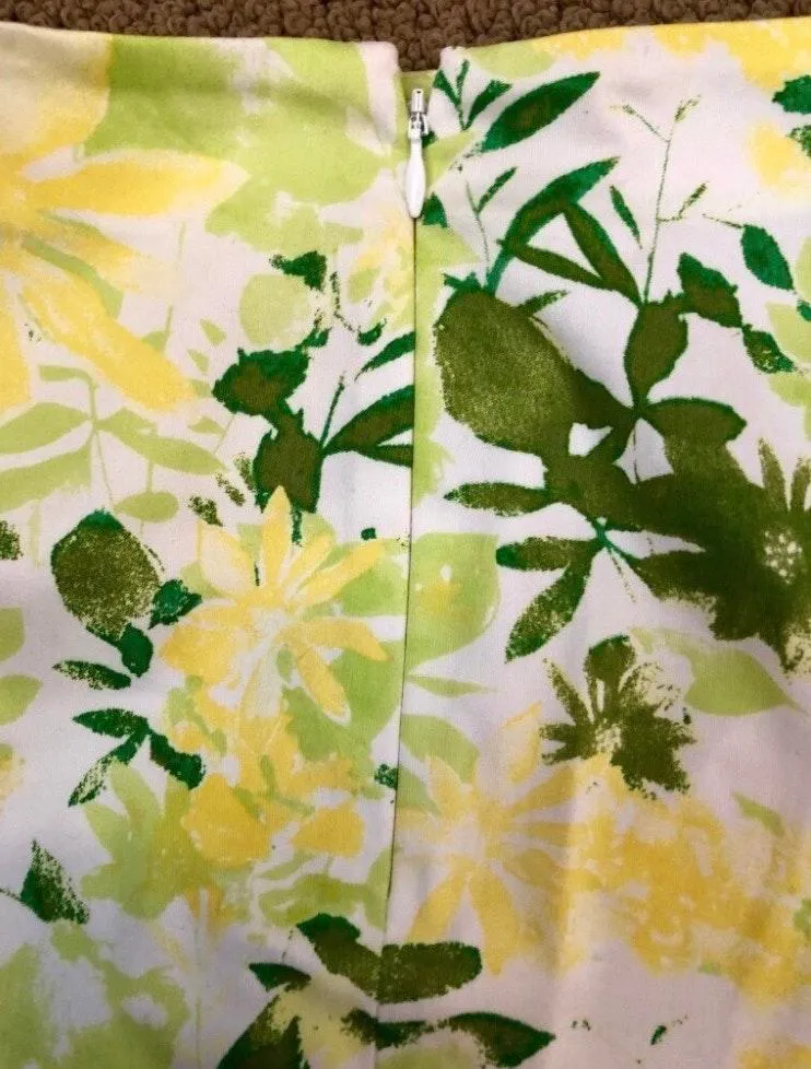 Beautiful like new  Floral crop pants. Sz 4. - Image 5