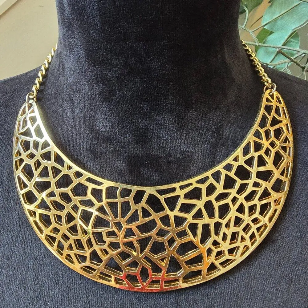 Womens Gold Tone Abstract Linear Cutout Metal Bib Necklace with Lobster Clasp - Image 2