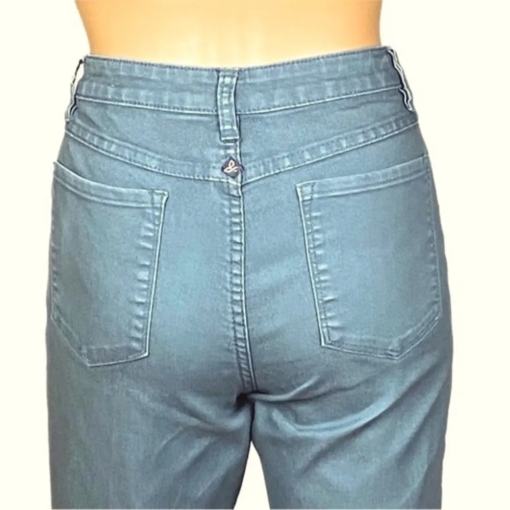 PRANA “Kara” rolled hem performance jean in “Sterling Green”. Size 6/28. VGUC - Image 8