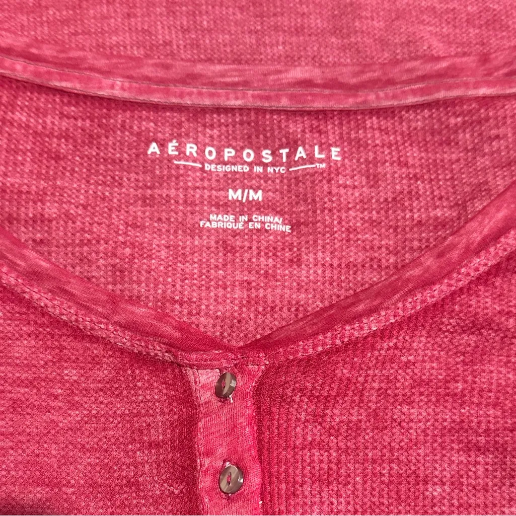 Aeropostale Red/Burgundy Long Sleeve Waffle Knit Henley Top Sz M - Image 3