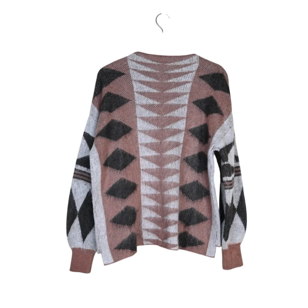 Daytrip Women's S Aztec Print Sweater - Image 2