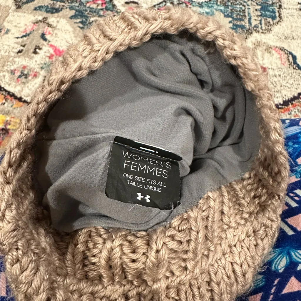 💙SALE 3/$25 UNDER ARMOUR KNIT TAN Chunky HAT Beanie - Image 4