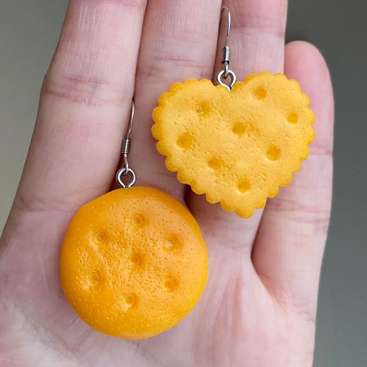 Kawaii harajuku y2k style biscuit earrings🩷 - Image 3