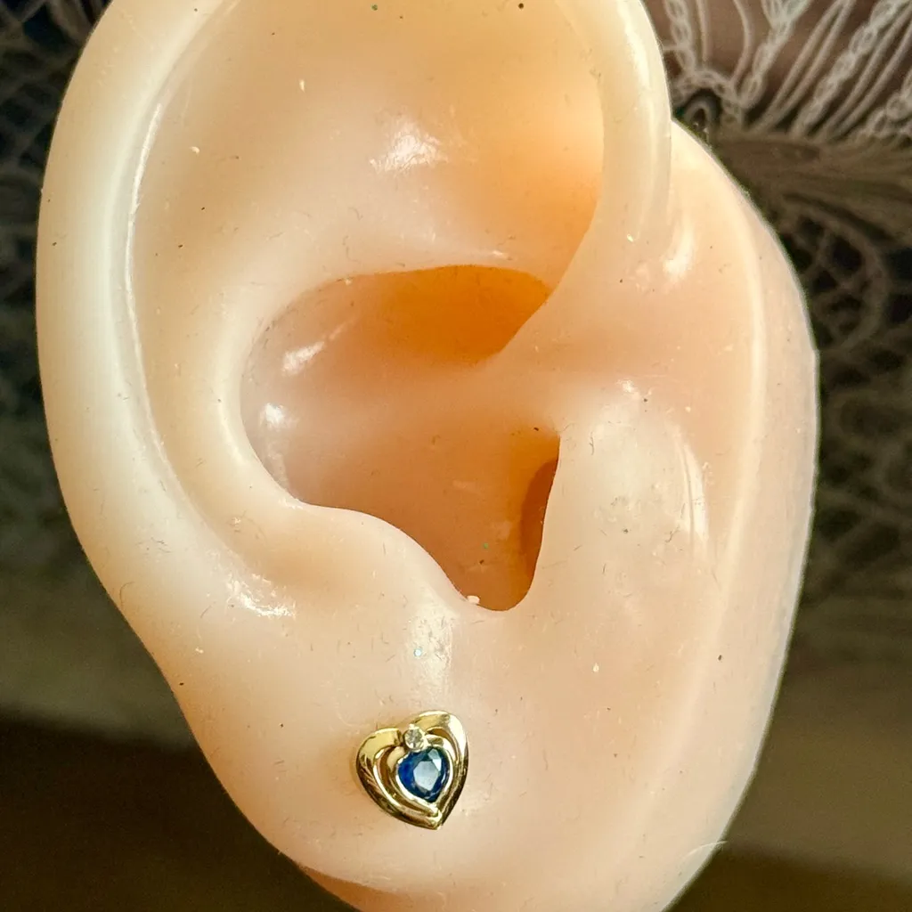 NWOT 9K Yellow Gold Heart 0.315ct Sapphire with 0.01ct Diamond Earrings,Stud - Image 9