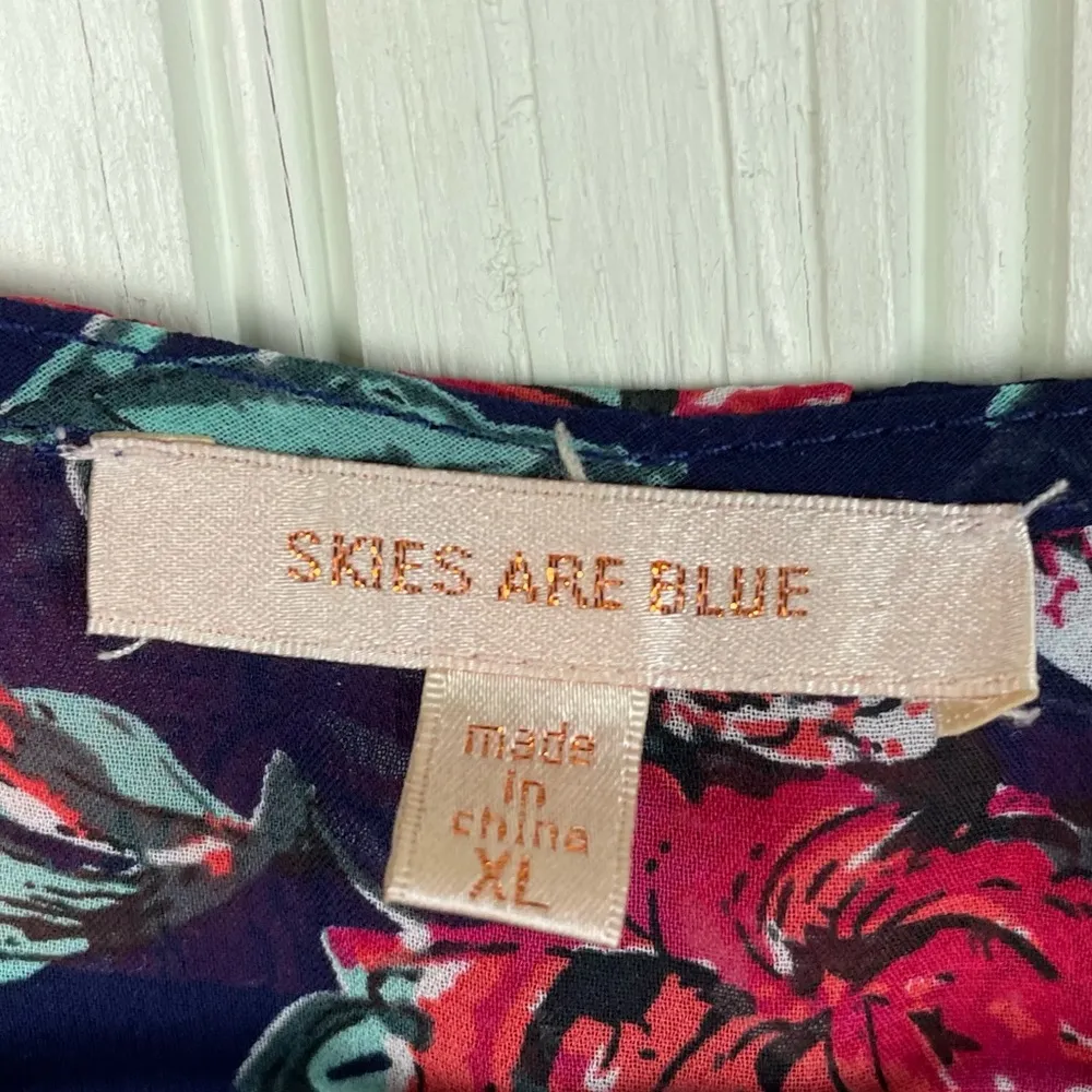 Skies Are Blue Mayven V-Neck Blouse Women's Size XL Navy Blue Pink Floral Sheer - Image 4