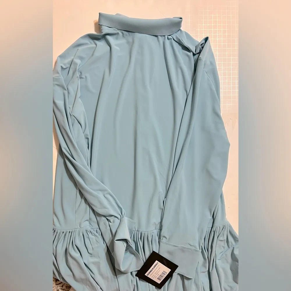 NWT Norma Kamali Oversized Shirt Dress in Powder Blue, size S. Belt is missing - Image 6