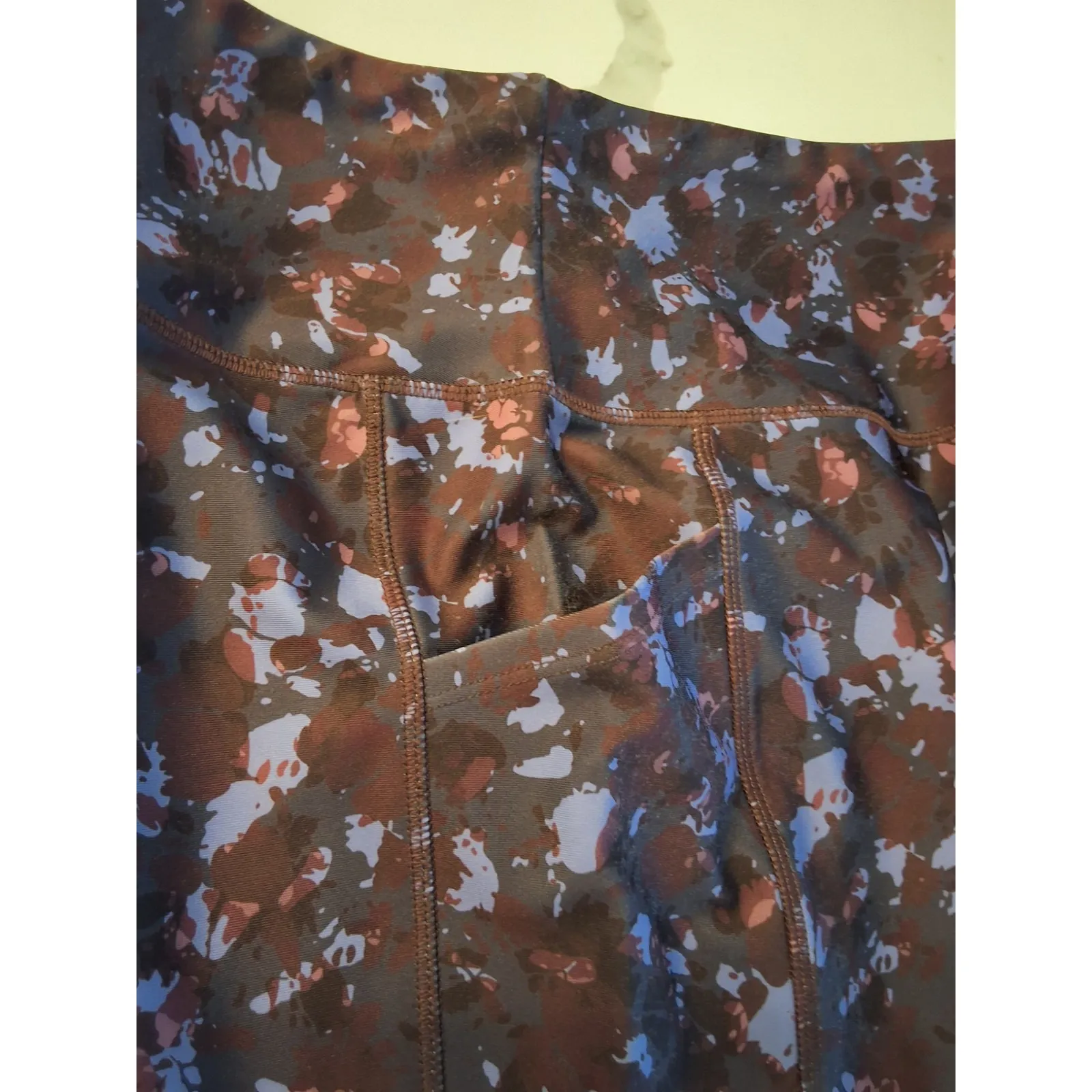 V A Core Size L Womens Purple Splatter Pattern Ankle Leggings Size L - Image 5