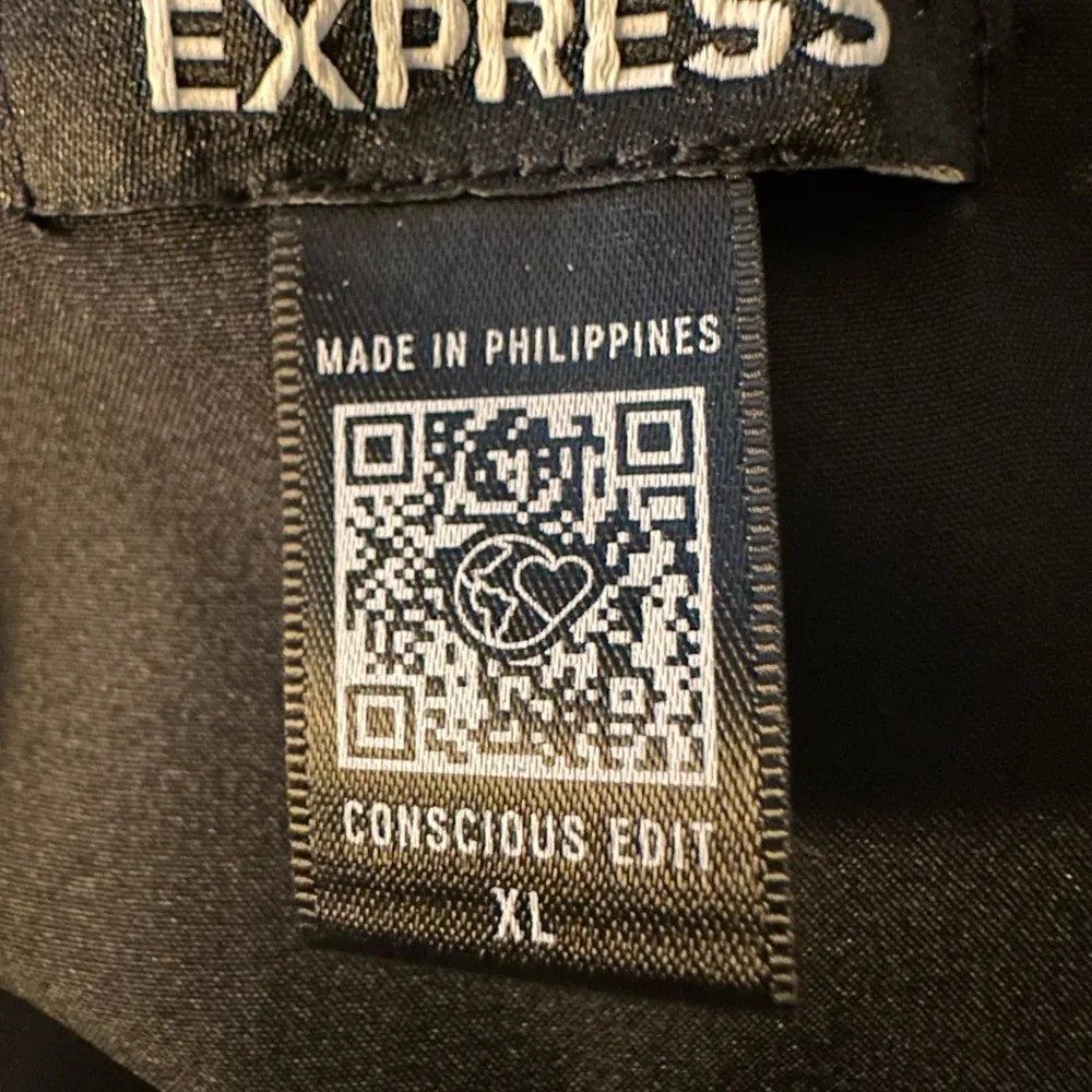 Express Satin Wrap Top Floral Black and White Maxi Dress NWOT - Image 6