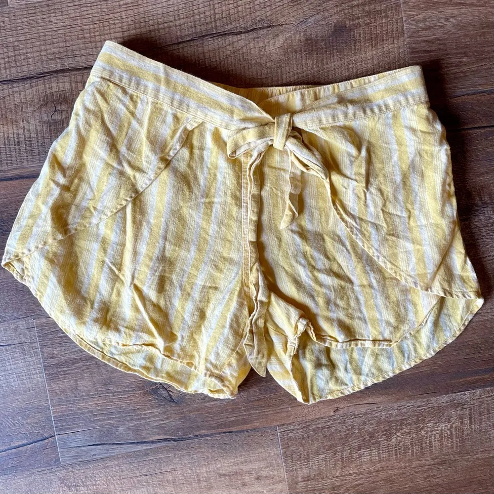 Patagonia Garden Island Shorts in Yellow Stripe - Image 2
