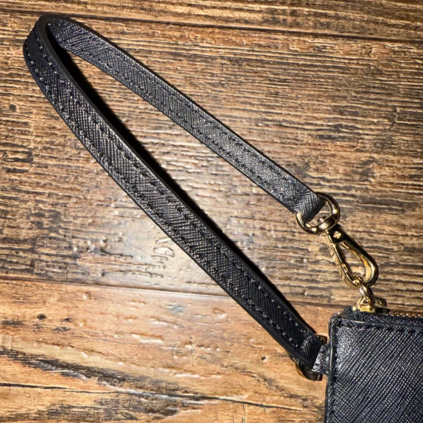 Michael Kors Black Saffiano Leather Zip‎ Card Case Wallet Lanyard - Image 3