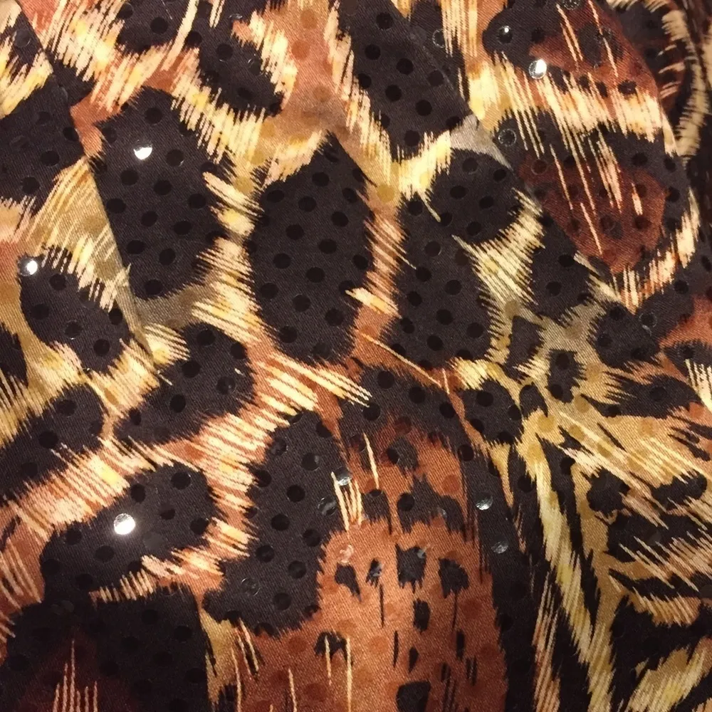 CACHE brown and black animal print mini Skirt with tiny bling stones size 6 - Image 5