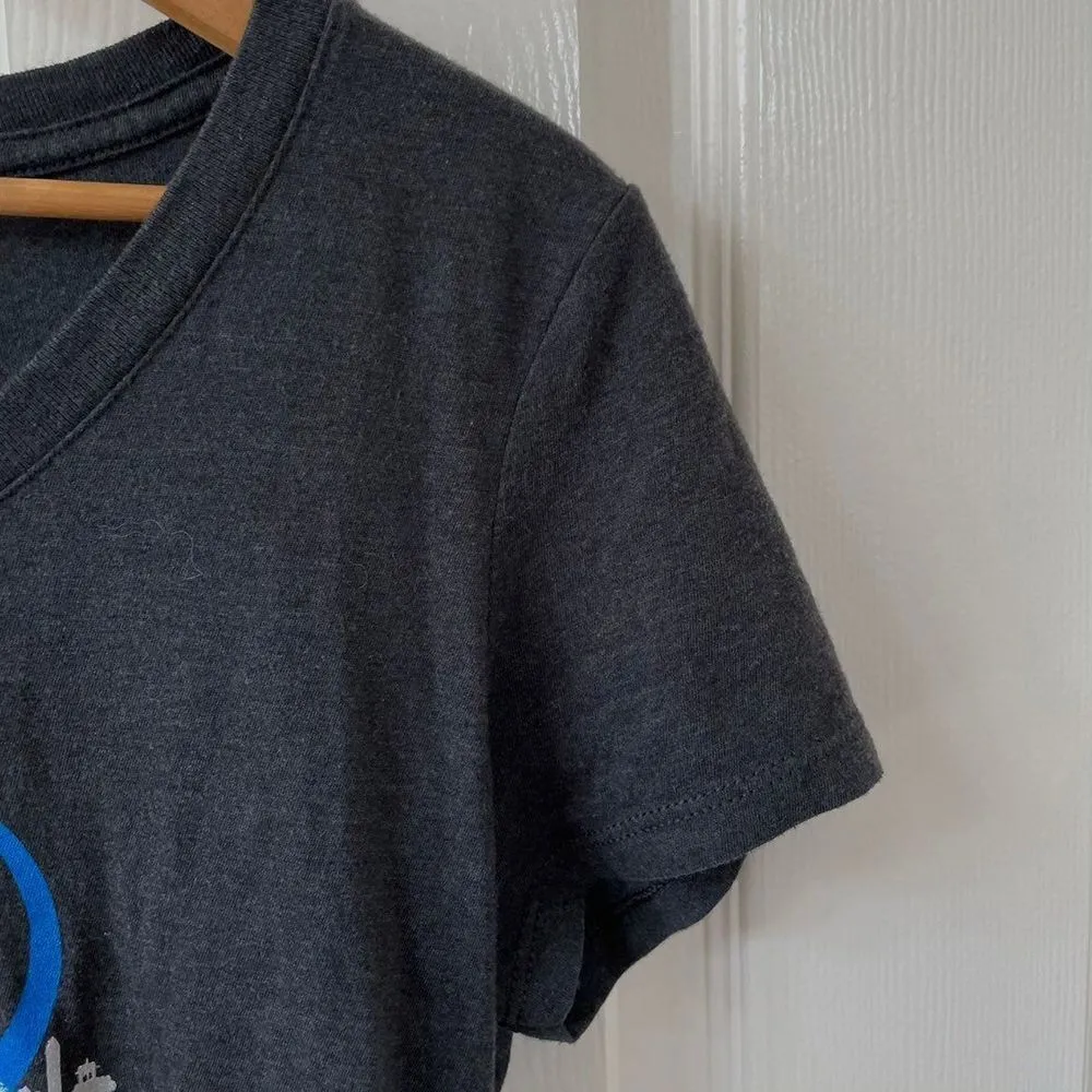 District vegas strong short sleeve Tee Size M - Image 6