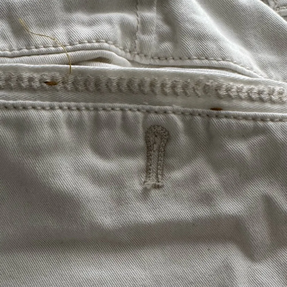 Anthropologie Pilcro Hyphen white Y2K mid rise straight leg jeans, size 32 plus - Image 12